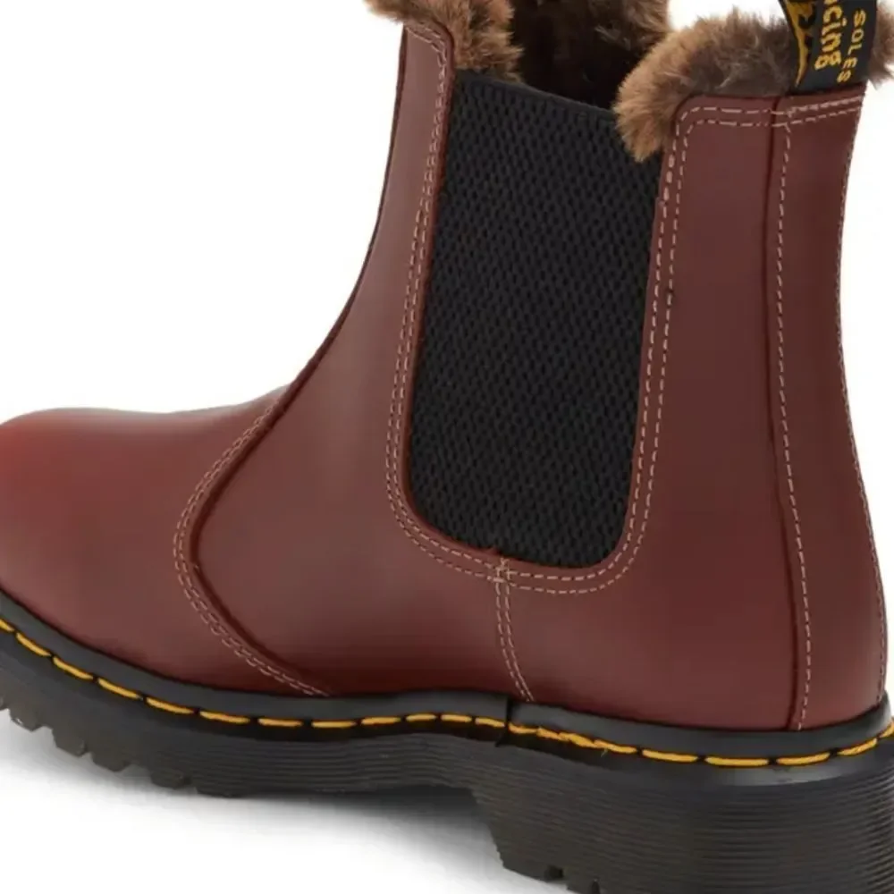 Dr. Martens Leonore Faux Fur Lined Lug Sole Chelsea Boot - Picture 4 of 12